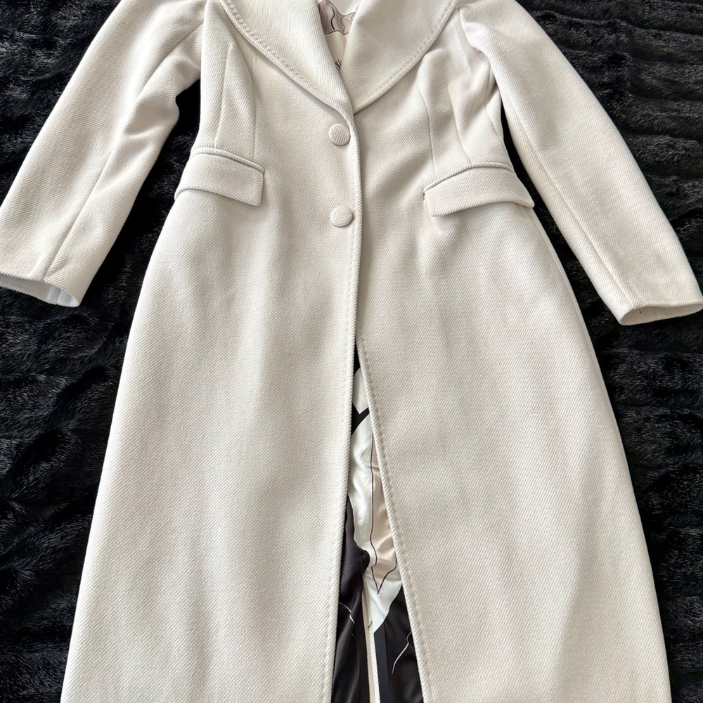 Elegant Cream Women's Coat